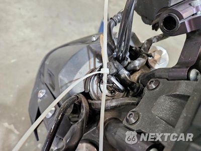 Zdjęcie 8 z 9 samochodu: 2018 YAMAHA MT07 VIN:JYARM27E9JA001373 - miniatura