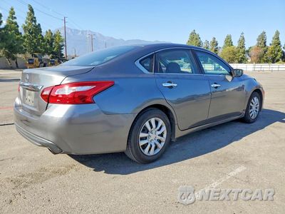 Trzecie zdjęcie samochodu z tyłu: 2018 NISSAN ALTIMA 2.5 S VIN:1N4AL3AP2JC153476 - miniatura