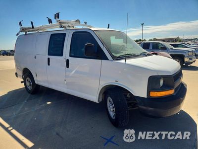 Czwarte zdjęcie samochodu z boku: 2013 CHEVROLET EXPRESS G2500 VIN:1GCWGFCA6D1903086 - miniatura