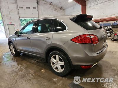 Drugie zdjęcie samochodu z przodu: 2012 PORSCHE CAYENNE VIN:WP1AA2A20CLA06895 - miniatura