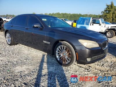 Czwarte zdjęcie samochodu z boku: 2012 BMW 750 LI VIN:WBAKB8C5XCC852431 - miniatura