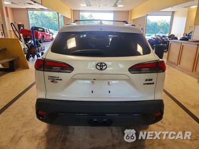 Zdjęcie 6 z 12 samochodu: 2023 TOYOTA COROLLA CROSS HYBRID XSE VIN:7MUFBABG3PV004366 - miniatura