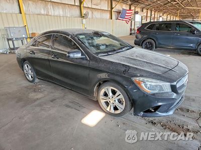 Czwarte zdjęcie samochodu z boku: 2016 MERCEDES-BENZ CLA 250 VIN:WDDSJ4EB9GN317429 - miniatura