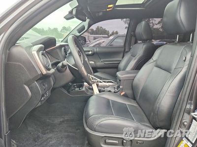 Zdjęcie 7 z 13 samochodu: 2023 TOYOTA TACOMA LIMITED VIN:3TMGZ5AN6PM634531 - miniatura