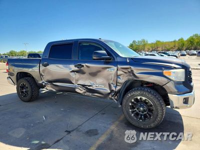 Czwarte zdjęcie samochodu z boku: 2017 TOYOTA TUNDRA SR5 VIN:5TFDW5F18HX669276 - miniatura