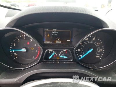 Zdjęcie 9 z 14 samochodu: 2018 FORD ESCAPE SE VIN:1FMCU9GD0JUA96779 - miniatura