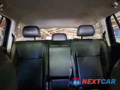 Zdjęcie 10 z 13 samochodu: 2021 VOLKSWAGEN TIGUAN SE VIN:3VV2B7AX1MM095857 - miniatura
