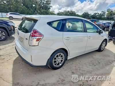 Trzecie zdjęcie samochodu z tyłu: 2016 TOYOTA PRIUS V FOUR VIN:JTDZN3EU9GJ051474 - miniatura