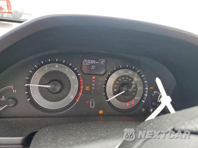 Zdjęcie 9 z 13 samochodu: 2016 HONDA ODYSSEY SE VIN:5FNRL5H34GB019673 - miniatura