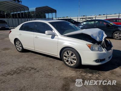 Czwarte zdjęcie samochodu z boku: 2010 TOYOTA AVALON XLS VIN:4T1BK3DB3AU357484 - miniatura