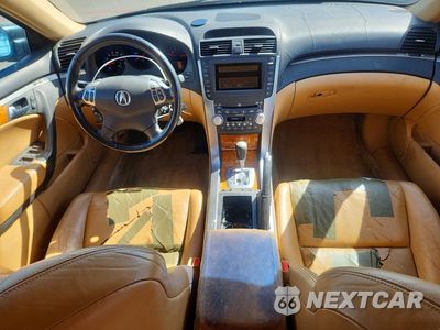 Zdjęcie 8 z 13 samochodu: 2005 ACURA TL VIN:19UUA66245A043320 - miniatura