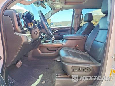 Zdjęcie 7 z 12 samochodu: 2024 GMC SIERRA K1500 SLT VIN:3GTUUDEDXRG423301 - miniatura