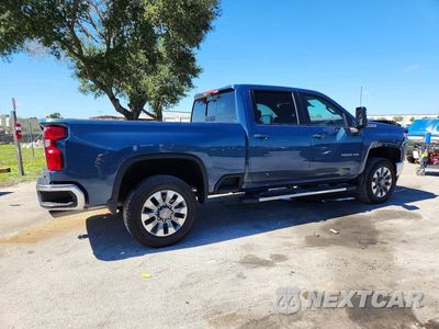 Trzecie zdjęcie samochodu z tyłu: 2025 CHEVROLET SILVERADO K2500 HEAVY DUTY LT VIN:2GC4KNE75S1200796 - miniatura