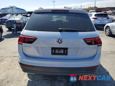 Zdjęcie 6 z 12 samochodu: 2018 VOLKSWAGEN TIGUAN S VIN:3VV1B7AXXJM082161 - miniatura