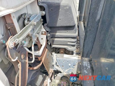 Zdjęcie 11 z 12 samochodu: 2014 ISUZU NPR VIN:54DB4W1B8ES805560 - miniatura