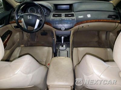Zdjęcie 8 z 13 samochodu: 2011 HONDA ACCORD EXL VIN:1HGCP2F84BA061559 - miniatura