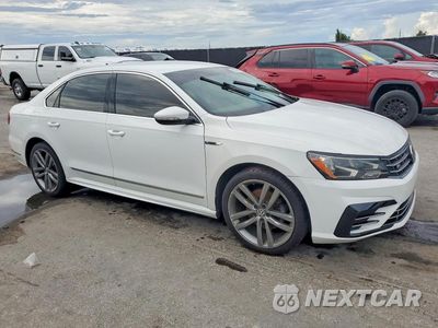 Czwarte zdjęcie samochodu z boku: 2017 VOLKSWAGEN PASSAT R-LINE VIN:1VWDT7A35HC057473 - miniatura