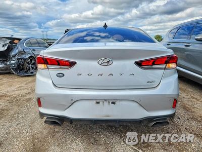 Zdjęcie 6 z 12 samochodu: 2019 HYUNDAI SONATA LIMITED TURBO VIN:5NPE34AB7KH802782 - miniatura