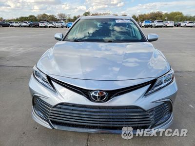 Piąte zdjęcie samochodu w środku: 2023 TOYOTA CAMRY LE VIN:4T1C11AK6PU791150 - miniatura