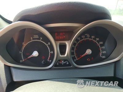 Zdjęcie 9 z 12 samochodu: 2011 FORD FIESTA SEL VIN:3FADP4CJ4BM134556 - miniatura