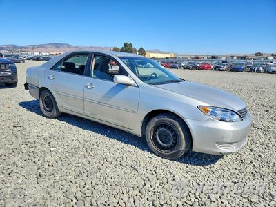 Czwarte zdjęcie samochodu z boku: 2006 TOYOTA CAMRY LE VIN:4T1BE30K86U647868 - miniatura