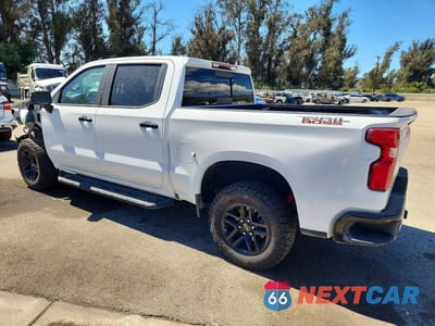 Drugie zdjęcie samochodu z przodu: 2020 CHEVROLET SILVERADO K1500 LT TRAIL BOSS VIN:3GCPYFED7LG311785 - miniatura