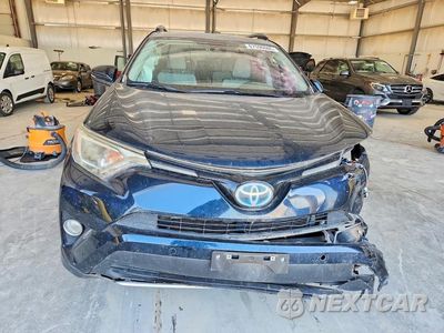 Piąte zdjęcie samochodu w środku: 2017 TOYOTA RAV4 HYBRID XLE VIN:JTMRJREV3HD109750 - miniatura