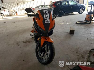 Drugie zdjęcie samochodu z przodu: 2017 HONDA CBR500 R VIN:MLHPC4467H5400810 - miniatura