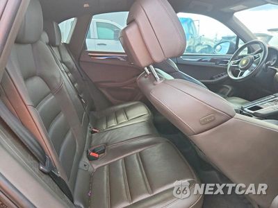 Zdjęcie 10 z 12 samochodu: 2016 PORSCHE MACAN S VIN:WP1AB2A56GLB58970 - miniatura