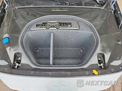 Zdjęcie 11 z 12 samochodu: 2023 POLESTAR 2 VIN:YSMEG3KA0PL157601 - miniatura
