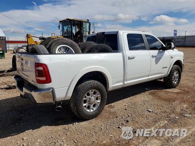 Trzecie zdjęcie samochodu z tyłu: 2022 RAM 3500 LARAMIE VIN:3C63R3EL3NG334413 - miniatura