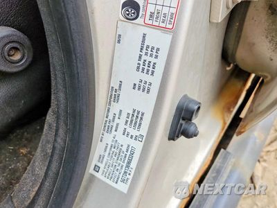 Zdjęcie 12 z 12 samochodu: 2006 HUMMER H3 VIN:5GTDN136968324317 - miniatura