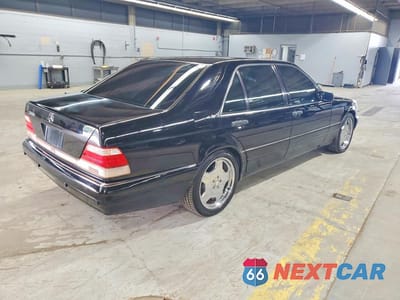 Trzecie zdjęcie samochodu z tyłu: 1997 MERCEDES-BENZ S 600 VIN:WDBGA57G0VA358579 - miniatura