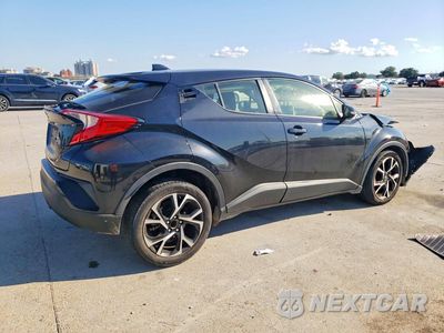 Trzecie zdjęcie samochodu z tyłu: 2019 TOYOTA C-HR XLE VIN:JTNKHMBX7K1032696 - miniatura