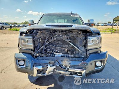 Piąte zdjęcie samochodu w środku: 2018 GMC SIERRA K2500 DENALI VIN:1GT12UEY6JF138290 - miniatura