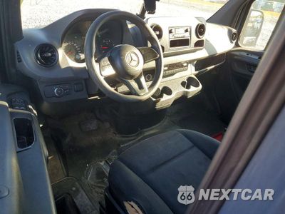 Zdjęcie 8 z 13 samochodu: 2019 MERCEDES BENZ SPRINTER 2500/3500 DELIVERY VAN VIN:WD4PF1CD4KP133684 - miniatura