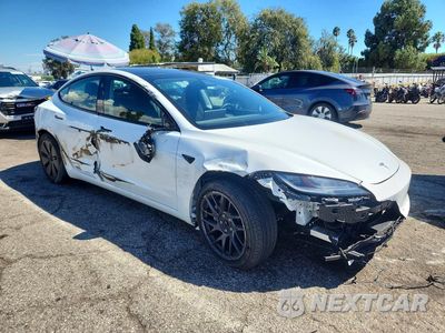 Czwarte zdjęcie samochodu z boku: 2025 TESLA MODEL 3 VIN:5YJ3E1EA4SF973845 - miniatura