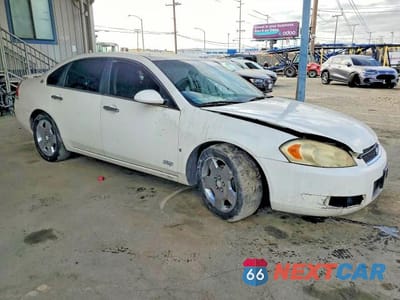 Czwarte zdjęcie samochodu z boku: 2008 CHEVROLET IMPALA SUPER SPORT VIN:2G1WD58C089258569 - miniatura