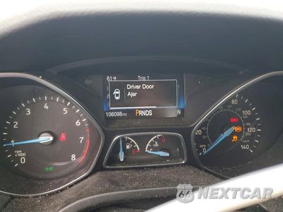 Zdjęcie 9 z 13 samochodu: 2017 FORD FOCUS SEL VIN:1FADP3H27HL312823 - miniatura