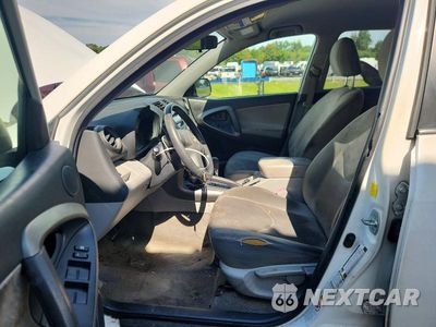 Zdjęcie 7 z 13 samochodu: 2010 TOYOTA RAV4 BASE VIN:JTMBF4DV1AD037556 - miniatura