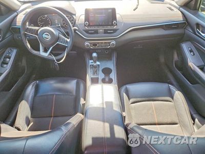 Zdjęcie 8 z 12 samochodu: 2019 NISSAN ALTIMA SR VIN:1N4BL4CV7KC128077 - miniatura