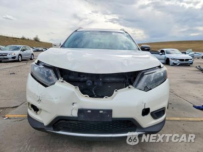 Piąte zdjęcie samochodu w środku: 2016 NISSAN ROGUE SV VIN:JN8AT2MV9GW147913 - miniatura