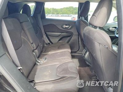 Zdjęcie 10 z 12 samochodu: 2016 JEEP CHEROKEE LATITUDE VIN:1C4PJMCS3GW360015 - miniatura