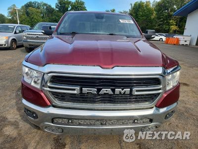 Piąte zdjęcie samochodu w środku: 2019 RAM 1500 BIG HORN/LONE STAR VIN:1C6SRFFT4KN856370 - miniatura