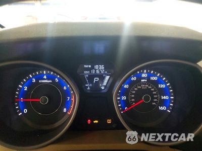 Zdjęcie 9 z 13 samochodu: 2012 HYUNDAI ELANTRA GLS VIN:KMHDH4AE6CU451177 - miniatura