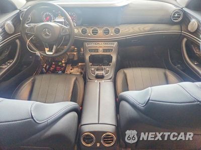 Zdjęcie 8 z 12 samochodu: 2018 MERCEDES-BENZ E 400 4MATIC VIN:WDDZF6GB2JA425205 - miniatura
