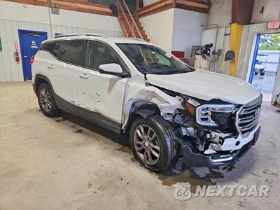 Czwarte zdjęcie samochodu z boku: 2023 GMC TERRAIN SLT VIN:3GKALVEG5PL256702 - miniatura