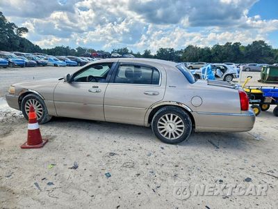 Drugie zdjęcie samochodu z przodu: 2003 LINCOLN TOWN CAR SIGNATURE VIN:1LNHM82W73Y602788 - miniatura