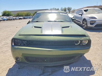 Piąte zdjęcie samochodu w środku: 2019 DODGE CHALLENGER SXT VIN:2C3CDZAG1KH530269 - miniatura