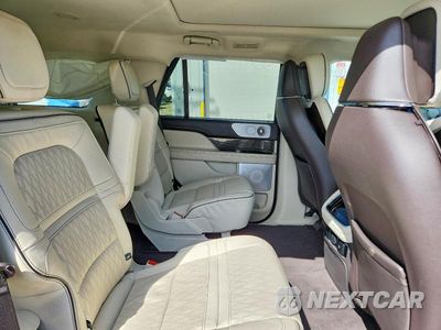 Zdjęcie 11 z 13 samochodu: 2024 LINCOLN NAVIGATOR BLACK LABEL VIN:5LMJJ2TG4REL05449 - miniatura